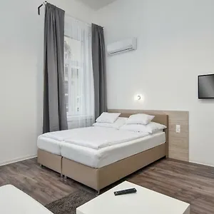 Heart Of Downtown Apartament