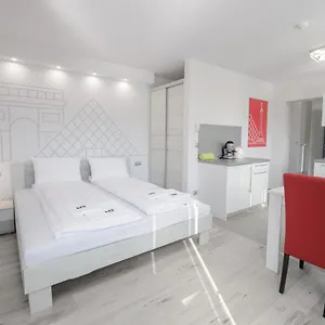 Hr Apartmanhaz Apartament Eger